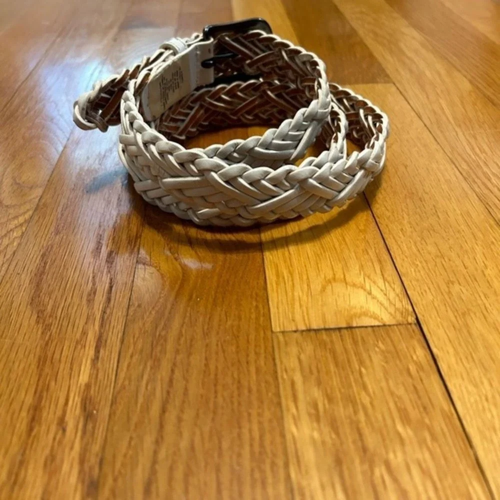 Vintage Liz Claiborne white leather braided belt, extra‎ long large 47 inches.